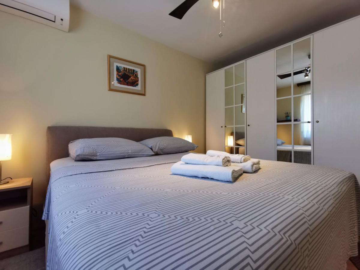 Villa Lille Трогір Екстер'єр фото